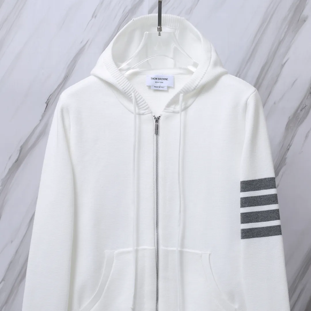 ：M 24（TB ） THOM BROWNE .TB TB Breathable Same Style ：White/Gray/Navy Blue/Black Size：1/2/3/4